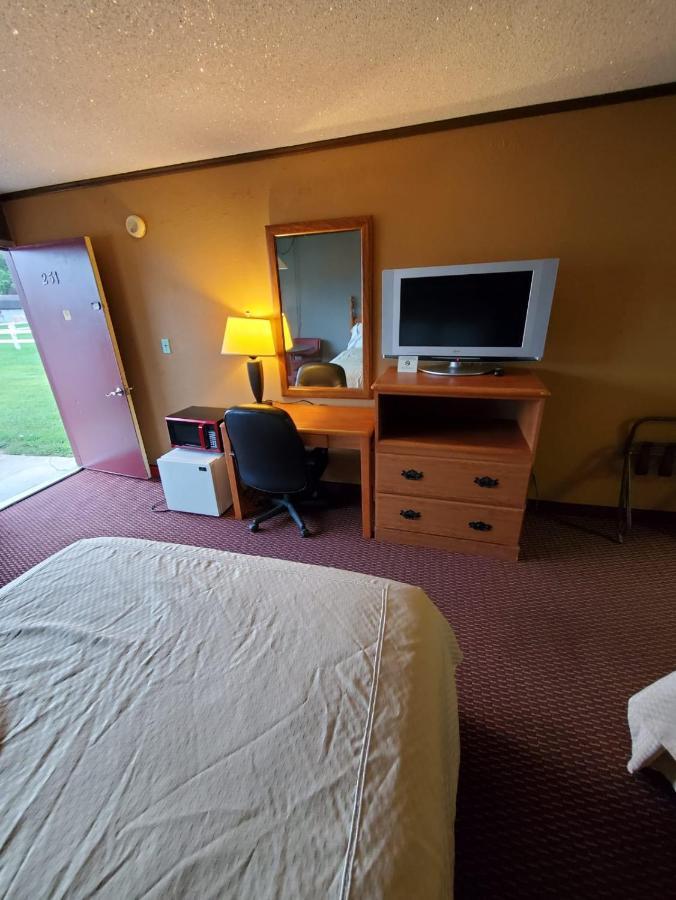 Gray Plaza Motel West Frankfort المظهر الخارجي الصورة