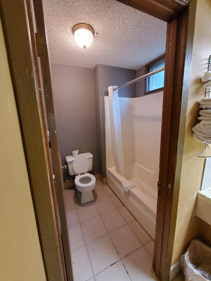 Gray Plaza Motel West Frankfort المظهر الخارجي الصورة