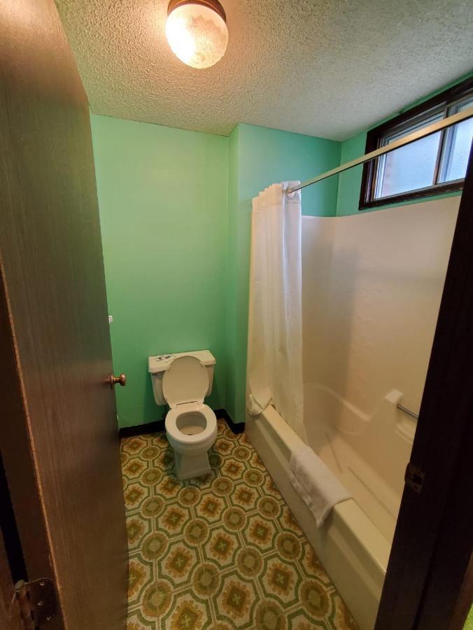 Gray Plaza Motel West Frankfort المظهر الخارجي الصورة